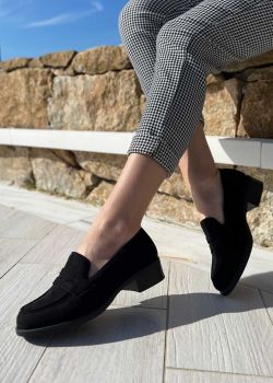 Arte Piedi Tomoe Γυναικεία Loafers με Χαμηλό Τακούνι σε Σουέντ Μαύρο Χρώμα